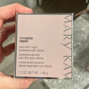 Mary Kay Timewise Repair Volu-firm night treatment with retinol